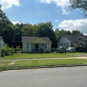 residential landscaping by J&l landscaping reviewed on August 20, 2025