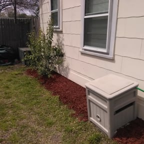 Flower Bed Weeding by Jbs Total Lawn care reviewed on August 21, 2025