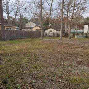 Leaf Removal by Grass Care By the Beach reviewed on November 21, 2025