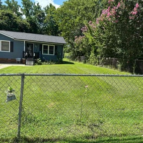 gardening service by J&M Landscaping reviewed on August 16, 2025