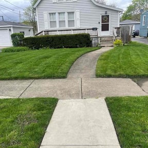 yard work by Boss Outdoor Service reviewed on August 18, 2025