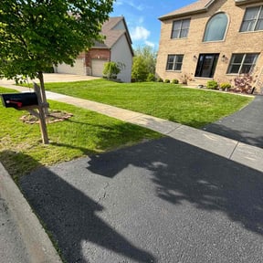 landscaping by Bruce Lawn Service reviewed on August 17, 2025