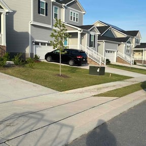 gardening service by Yards by Nick (DELETED ACCOUNT) reviewed on August 16, 2025