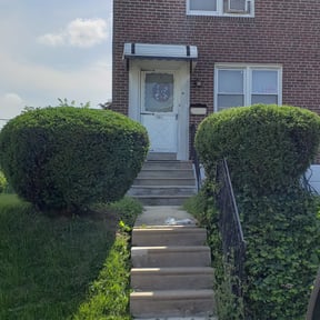 Bush Trimming by CUT Tulsa Lawn Co. reviewed on August 18, 2025