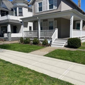 landscaping services by CW Unlimited Enterprise LLC reviewed on August 20, 2025