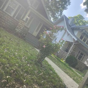 Bush Trimming by Jaseion's Lawn Care reviewed on August 18, 2025