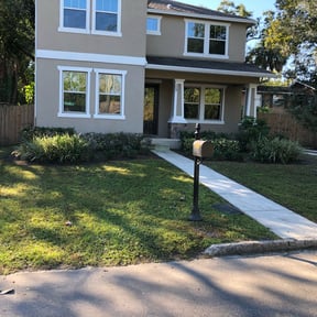 Bush Trimming by Ez landscaping reviewed on August 19, 2025