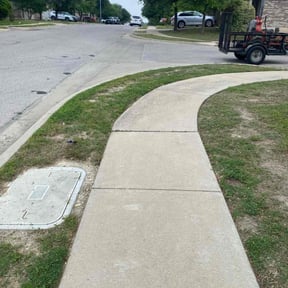 Leaf Removal by RG Lawn service reviewed on September 10, 2025