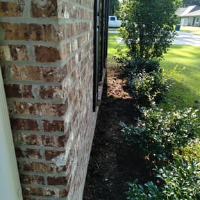 Flower Bed Weeding by Loki's Lawn Care LLC reviewed on August 15, 2025