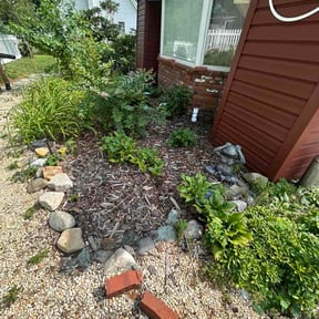 Flower Bed Weeding by BENNETT LINKS SOLUTIONS reviewed on August 19, 2026