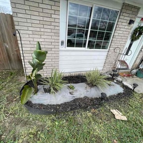 Flower Bed Weeding by S-A-S Lawns N More reviewed on January 1, 2026