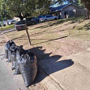 Leaf Removal by Unique Field Services LLC reviewed on May 7, 2026