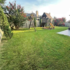 landscaping services by Victoria Landscaping, LLc reviewed on December 30, 2025