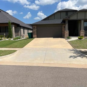 yard care by Tulsa Lawn Care reviewed on August 16, 2025