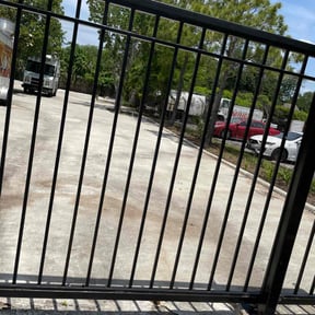 Leaf Removal by Bailey Lawn Care reviewed on September 15, 2025