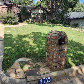 yard service by JNGLandscaping LLC reviewed on August 15, 2025