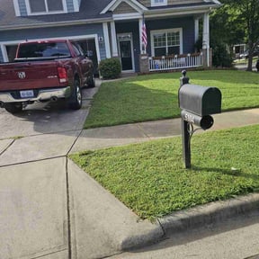yard care by Cuttin Up All Season reviewed on August 17, 2025