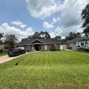 residential landscaping by RWF lawn service reviewed on August 18, 2025