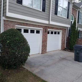 Bush Trimming by Rena Genets Lawn Care reviewed on August 21, 2025