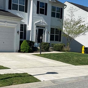 yard service by Mohammed's lawn llc reviewed on August 21, 2025