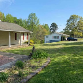 turf care by Marshall&#039;s Design and Maintenance reviewed on April 30, 2024