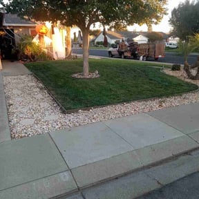 lawn care services by Cervantes Lawn Care reviewed on July 10, 2025