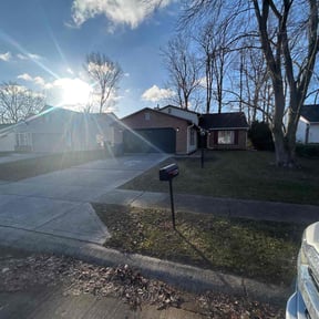 Leaf Removal by kumler lawn care reviewed on August 16, 2025