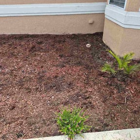 Flower Bed Weeding by Pumpkin Ridge Lawn Care reviewed on July 12, 2026
