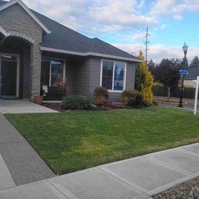 Flower Bed Weeding by Zeke The Geek&#039;s Lawn Cutting Services reviewed on November 10, 2025