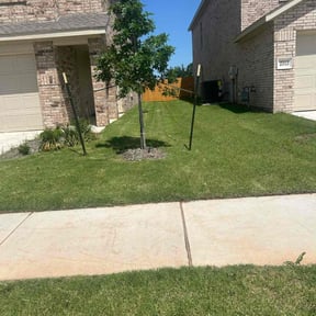 residential landscaping by Girard's Lawn Care reviewed on August 21, 2025