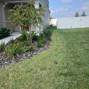 landscaping services by CutItUp reviewed on August 20, 2025