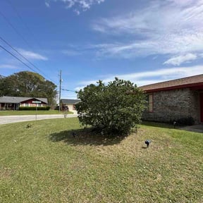 Bush Trimming by Oceanway Block and Brick reviewed on April 2, 2026