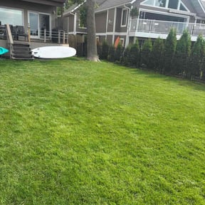 yard service by Crowder&#039;s lawn care reviewed on November 18, 2025