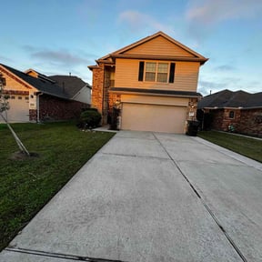 landscaping by Rafael Navedo reviewed on August 21, 2025