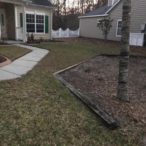 Leaf Removal by Wash&#039;s landscaping reviewed on September 12, 2025