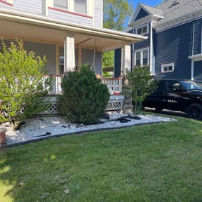 Flower Bed Weeding by Lc landscaping reviewed on August 15, 2025