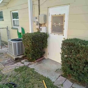 Bush Trimming by Gia Mobile Detailing reviewed on March 10, 2024