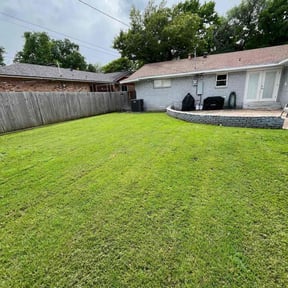 lawn service by TruQuality Outdoor Maintenance & Lanscaping reviewed on August 16, 2025