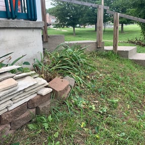 Flower Bed Weeding by Mann's Lawncare & Landscaping reviewed on August 21, 2025