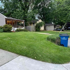 yard maintenance by Reds lawncare and more reviewed on August 21, 2025