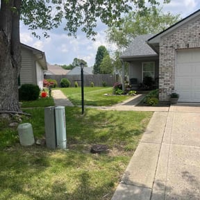 yard maintenance by BFH landscaping reviewed on August 21, 2025
