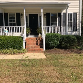 Bush Trimming by 4 seasons landscaping reviewed on August 19, 2025