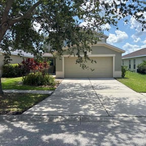 yard service by Bluebonnet Lawncare reviewed on August 20, 2025