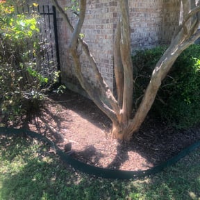 Flower Bed Weeding by Supreme Home Services reviewed on August 20, 2025