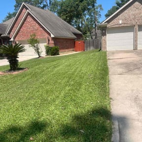 landscaping by Patriot Blades Lawn Co. reviewed on January 7, 2026