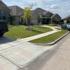 landscaping by One Tuff Mama Roofing and Landscaping reviewed on August 15, 2025
