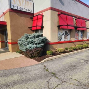 Bush Trimming by Tamula Chery"s Landscaping reviewed on August 17, 2025