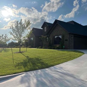 yard maintenance by R J Lawn Care reviewed on December 9, 2025