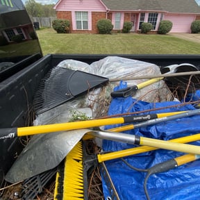 Leaf Removal by Cat&#039;s Landscaping reviewed on October 2, 2025
