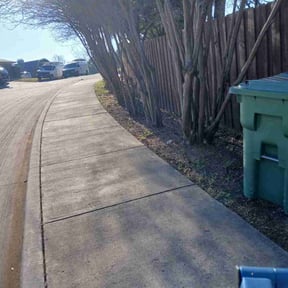 Leaf Removal by 281 Handyman &amp; Lawn Care reviewed on March 13, 2026